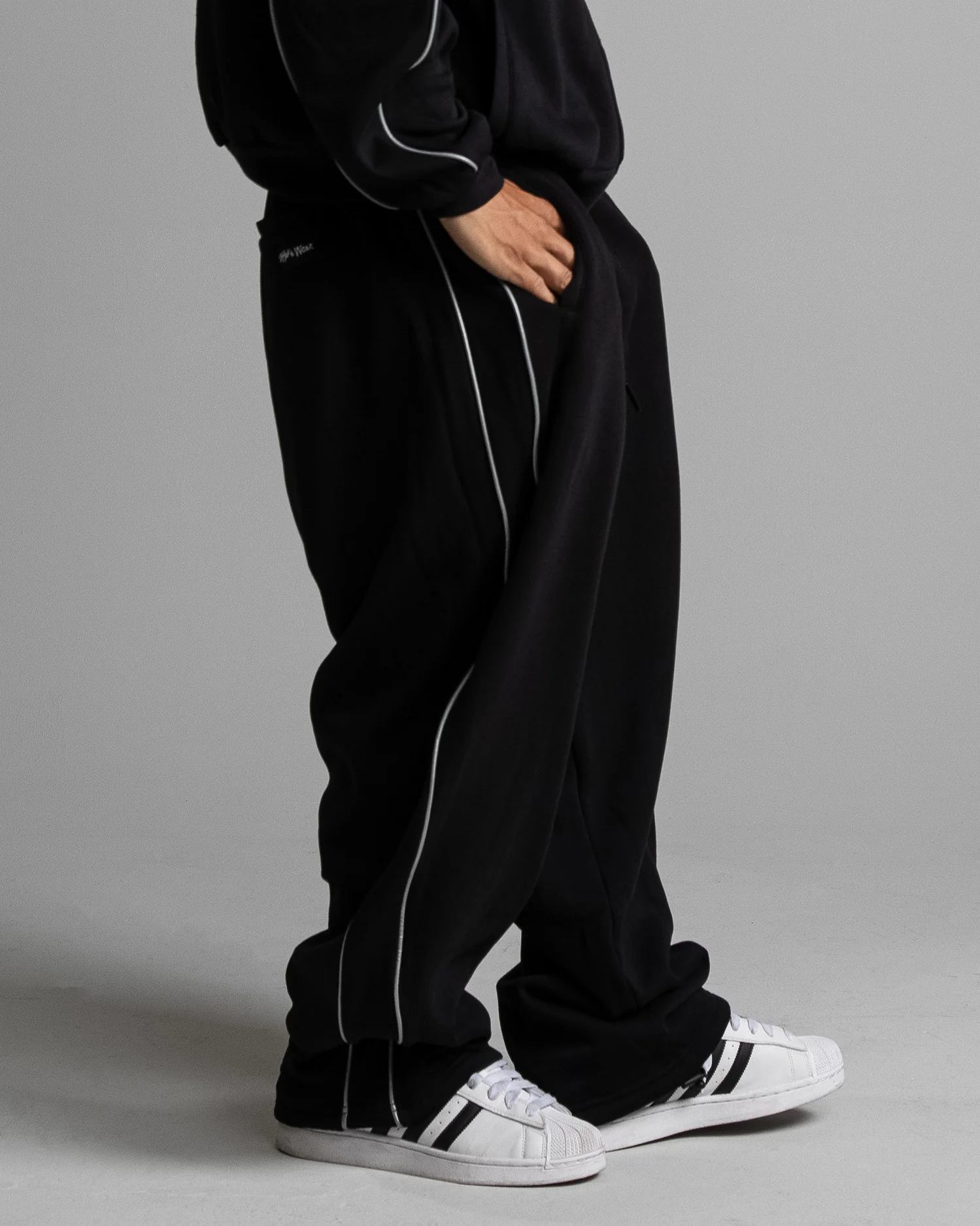 3M Balloon Fleece Sweats - Image 4
