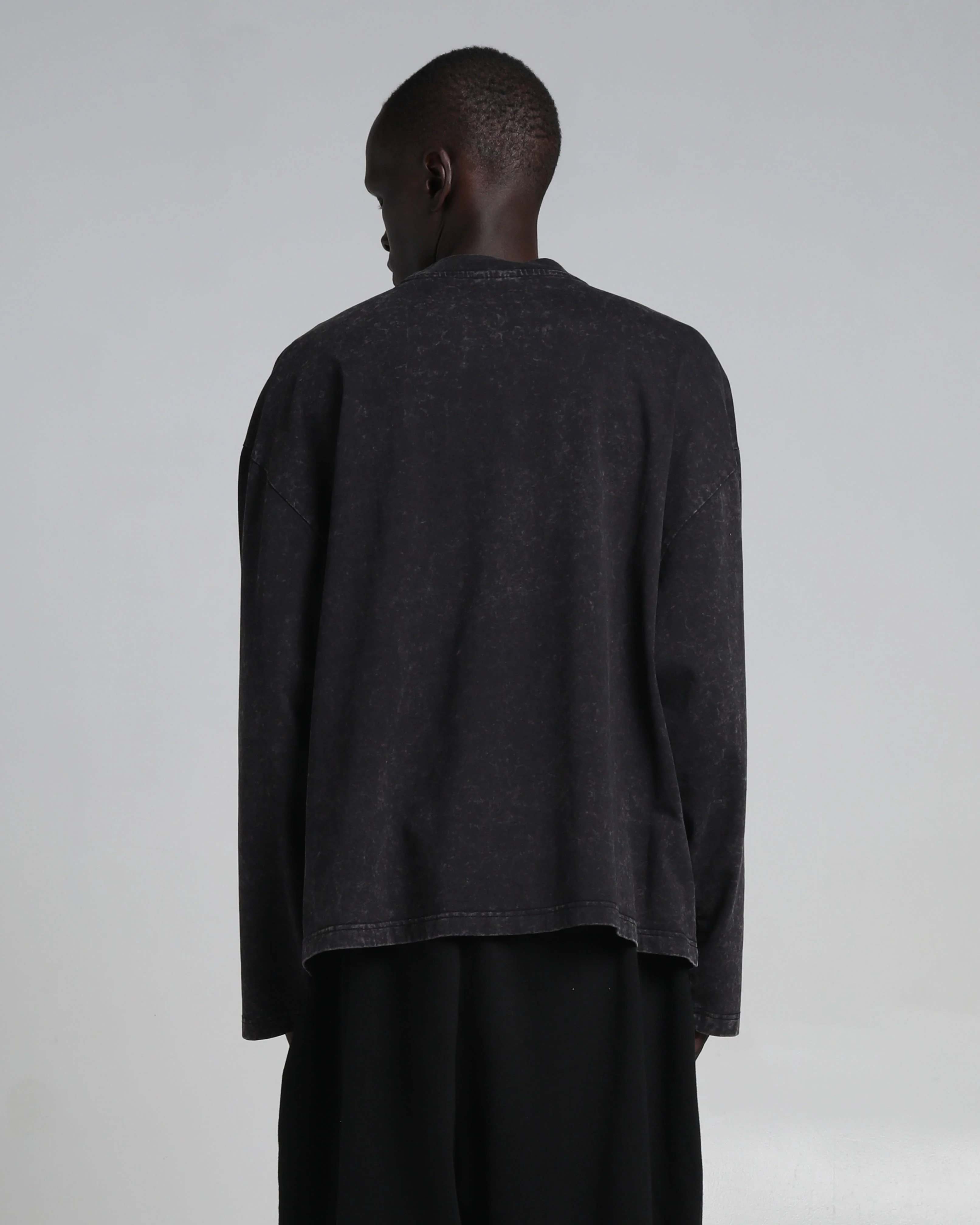 7.5oz Acid Wash Pocket Tee Long Sleeve - Image 3