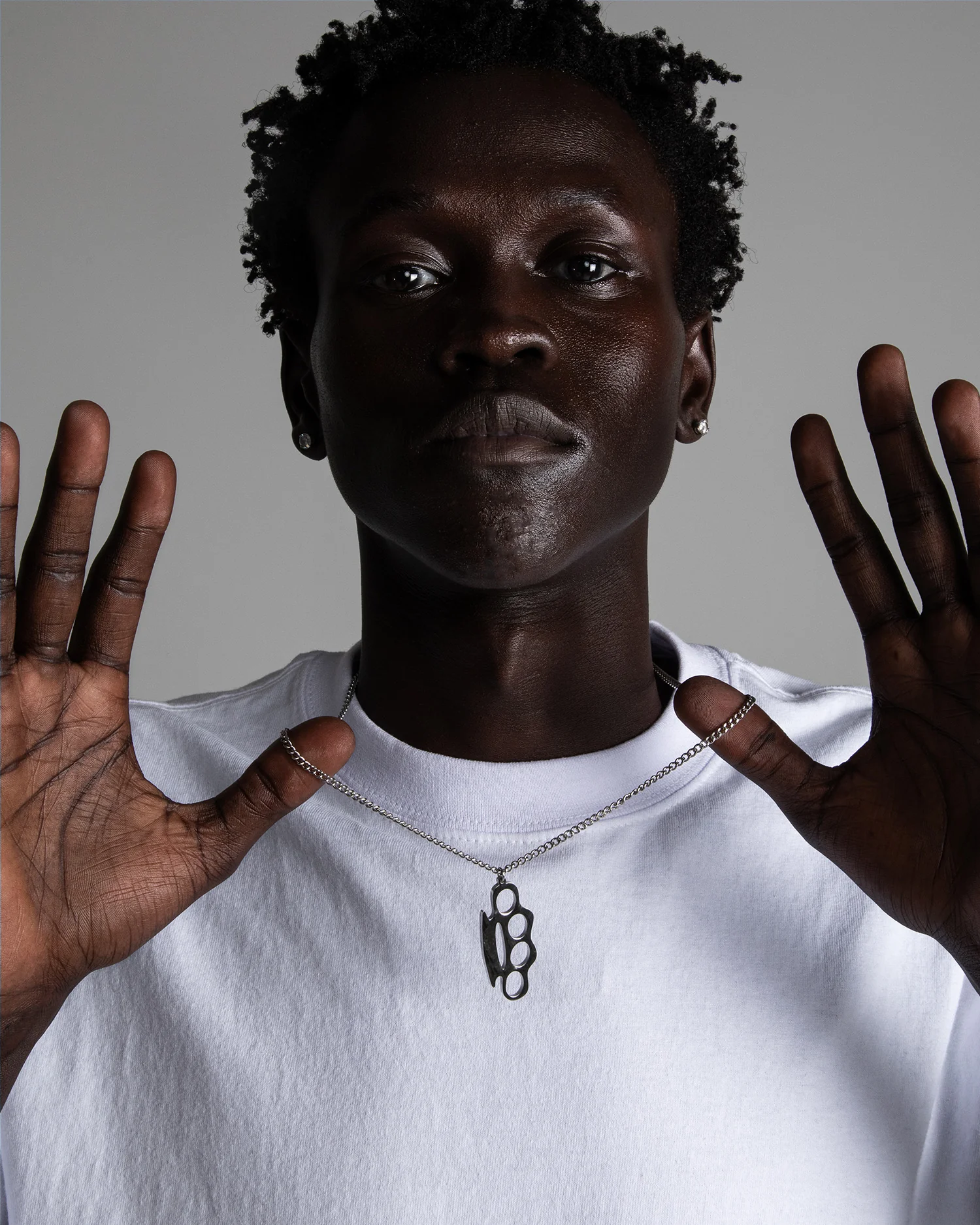 Knuckle Pendant Chain - Image 2